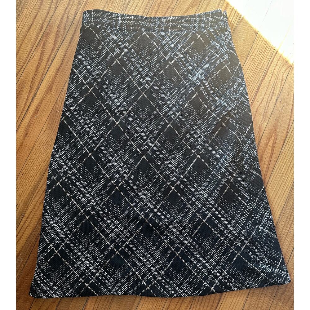 Ann Taylor Factory Black Plaid Midi Skirt – Women’s Size 4